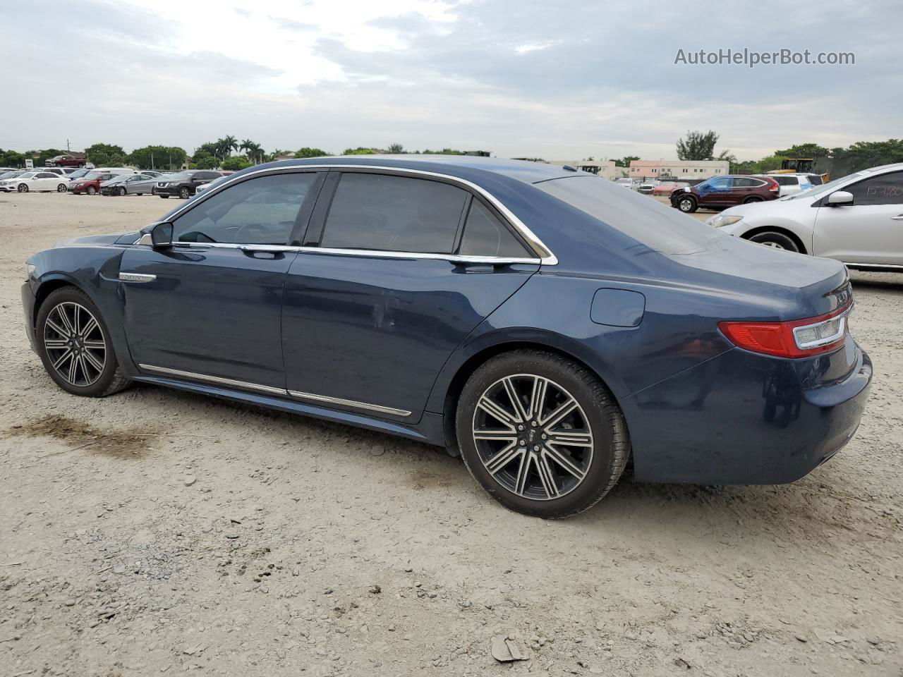 2017 Lincoln Continental Reserve Blue vin: 1LN6L9RP1H5603040