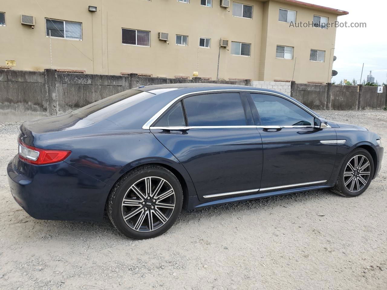 2017 Lincoln Continental Reserve Blue vin: 1LN6L9RP1H5603040