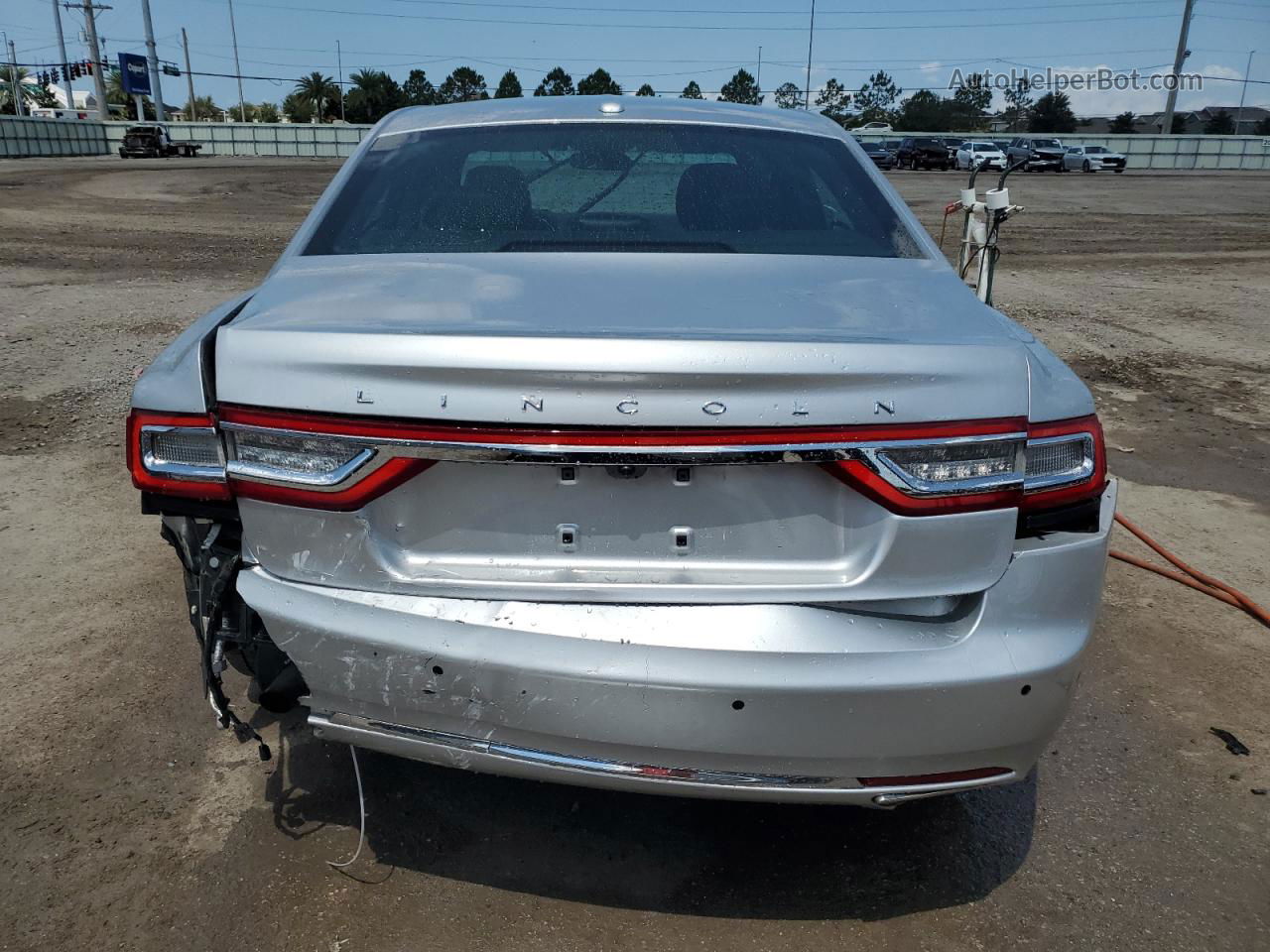 2017 Lincoln Continental Select Серебряный vin: 1LN6L9SP0H5610622