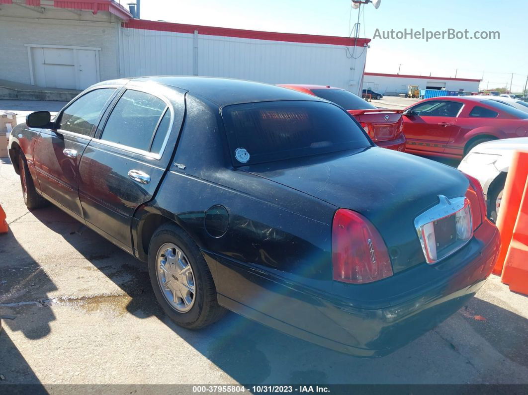 1999 Lincoln Town Car Signature Black vin: 1LNFM82W1XY611452