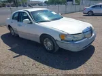 1999 Lincoln Town Car Signature White vin: 1LNFM82W8XY613554