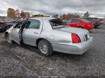 1999 Lincoln Town Car Signature Серебряный vin: 1LNFM82W9XY600862