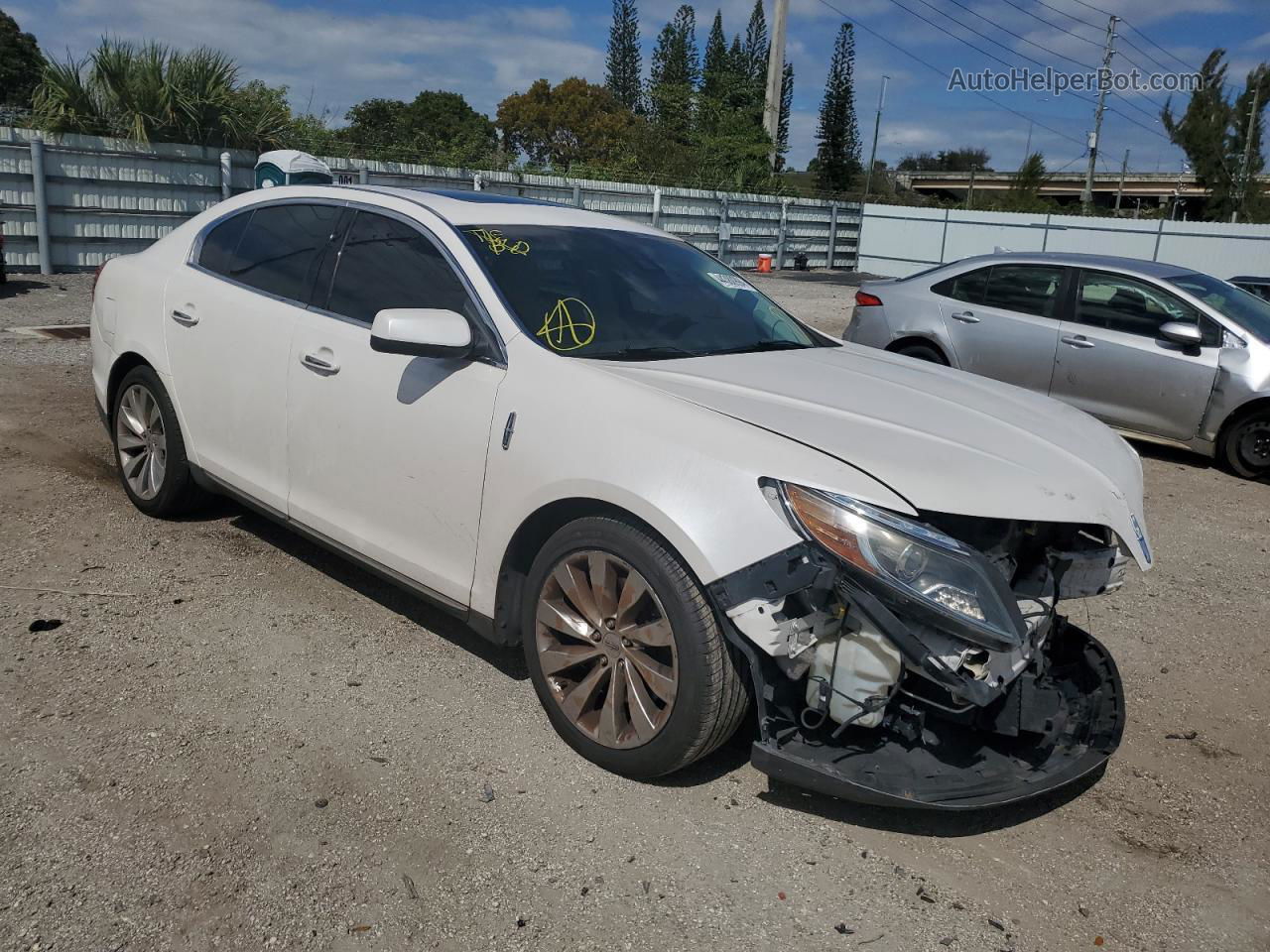 2014 Lincoln Mks  White vin: 1LNHL9DK3EG601245