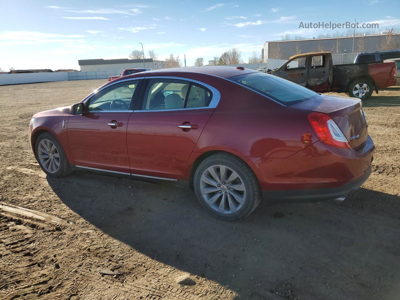 2014 Lincoln Mks  Красный vin: 1LNHL9DK5EG601795