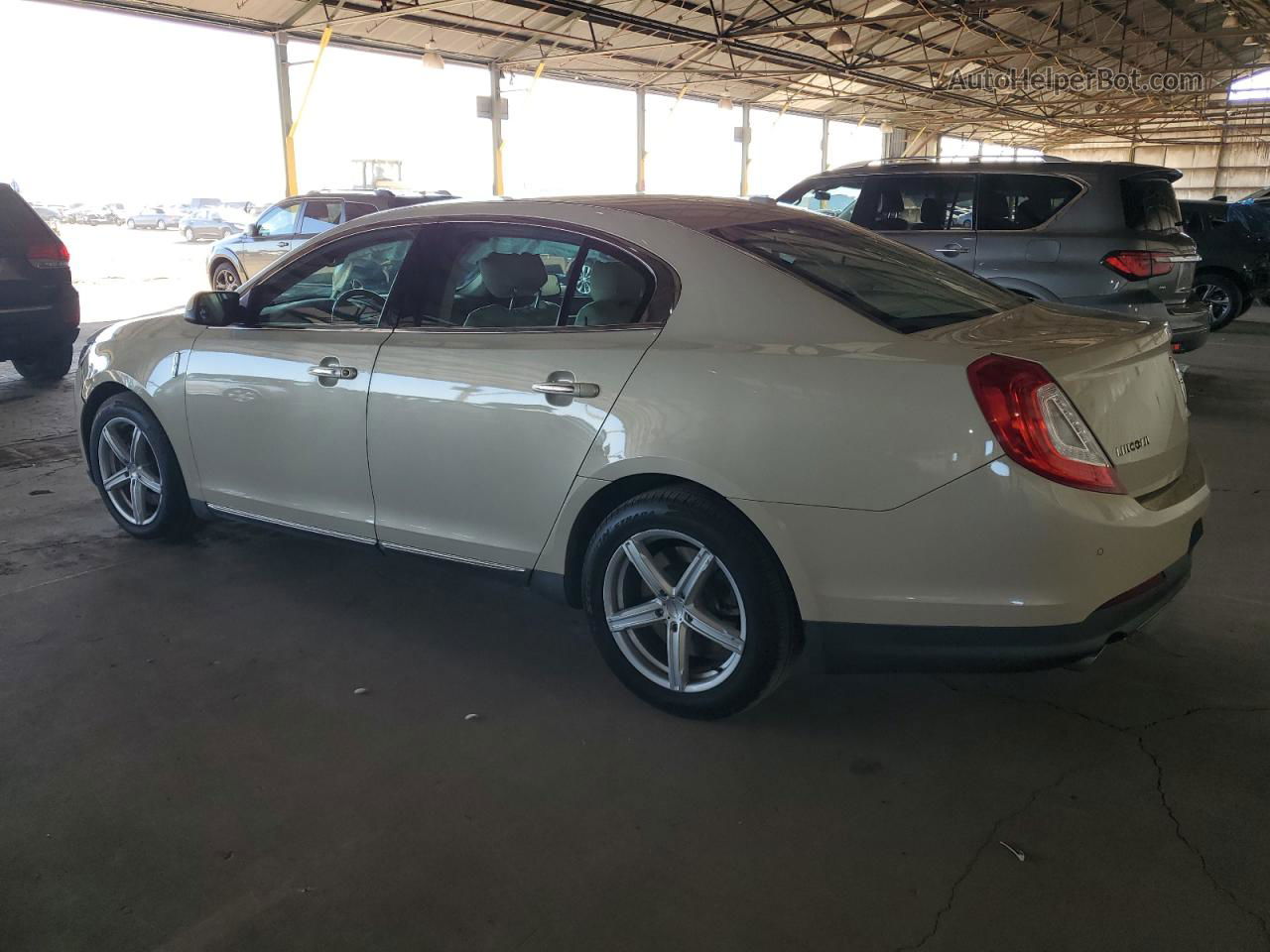 2014 Lincoln Mks  Cream vin: 1LNHL9DK7EG612832