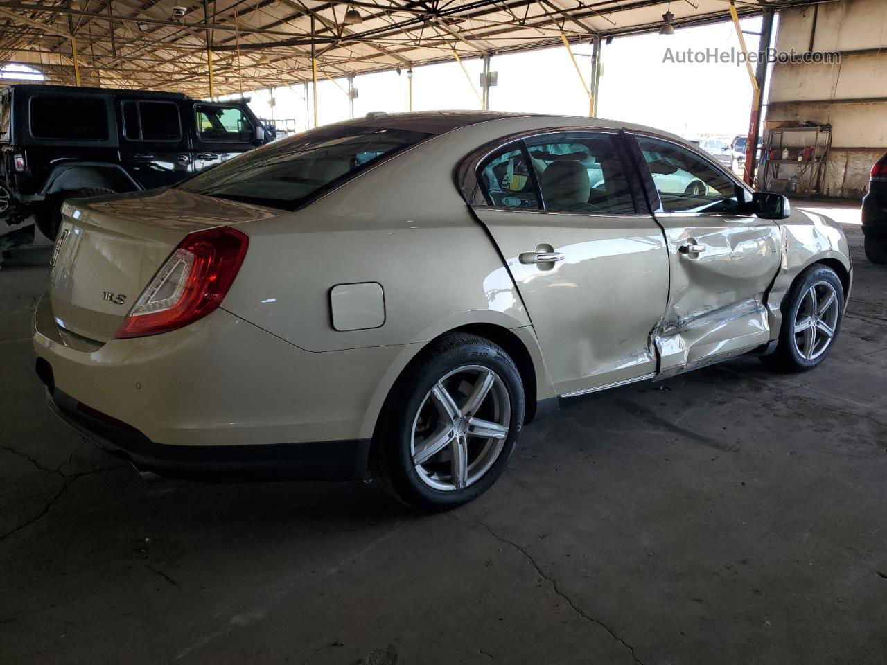 2014 Lincoln Mks  Cream vin: 1LNHL9DK7EG612832