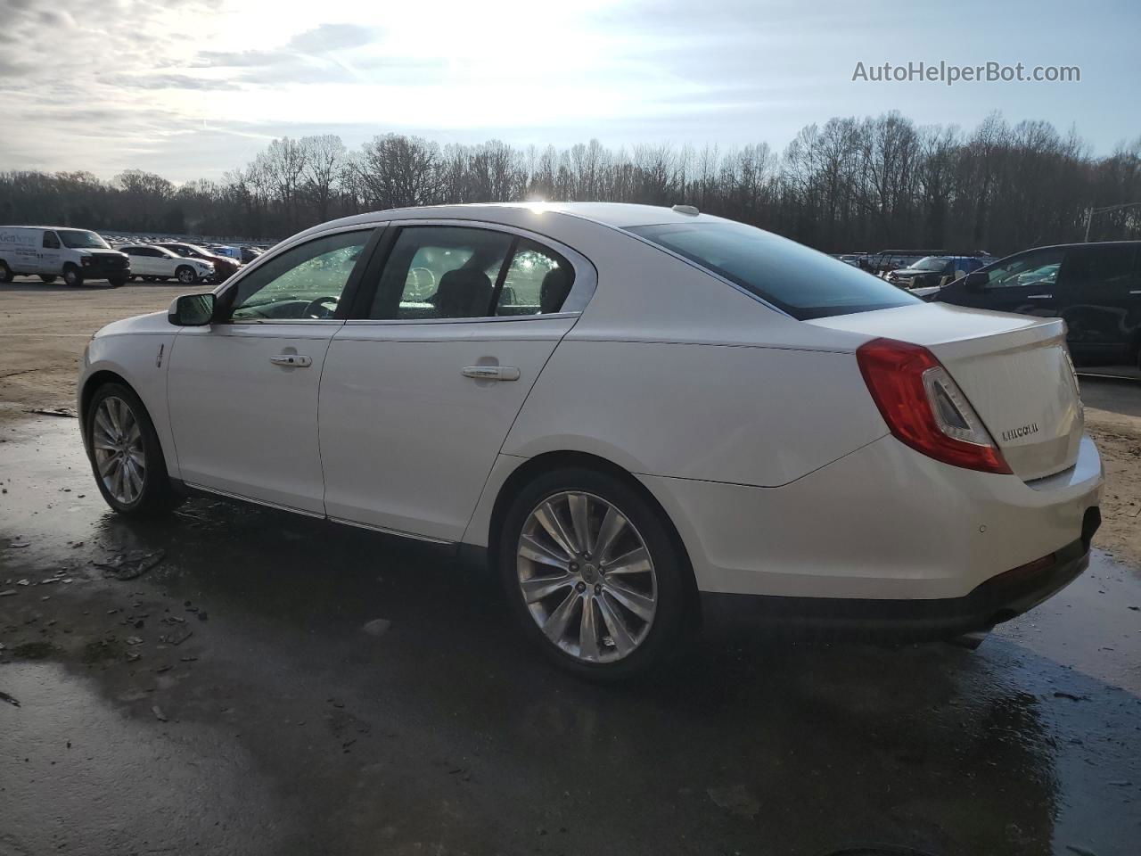 2014 Lincoln Mks  White vin: 1LNHL9FT7EG604414