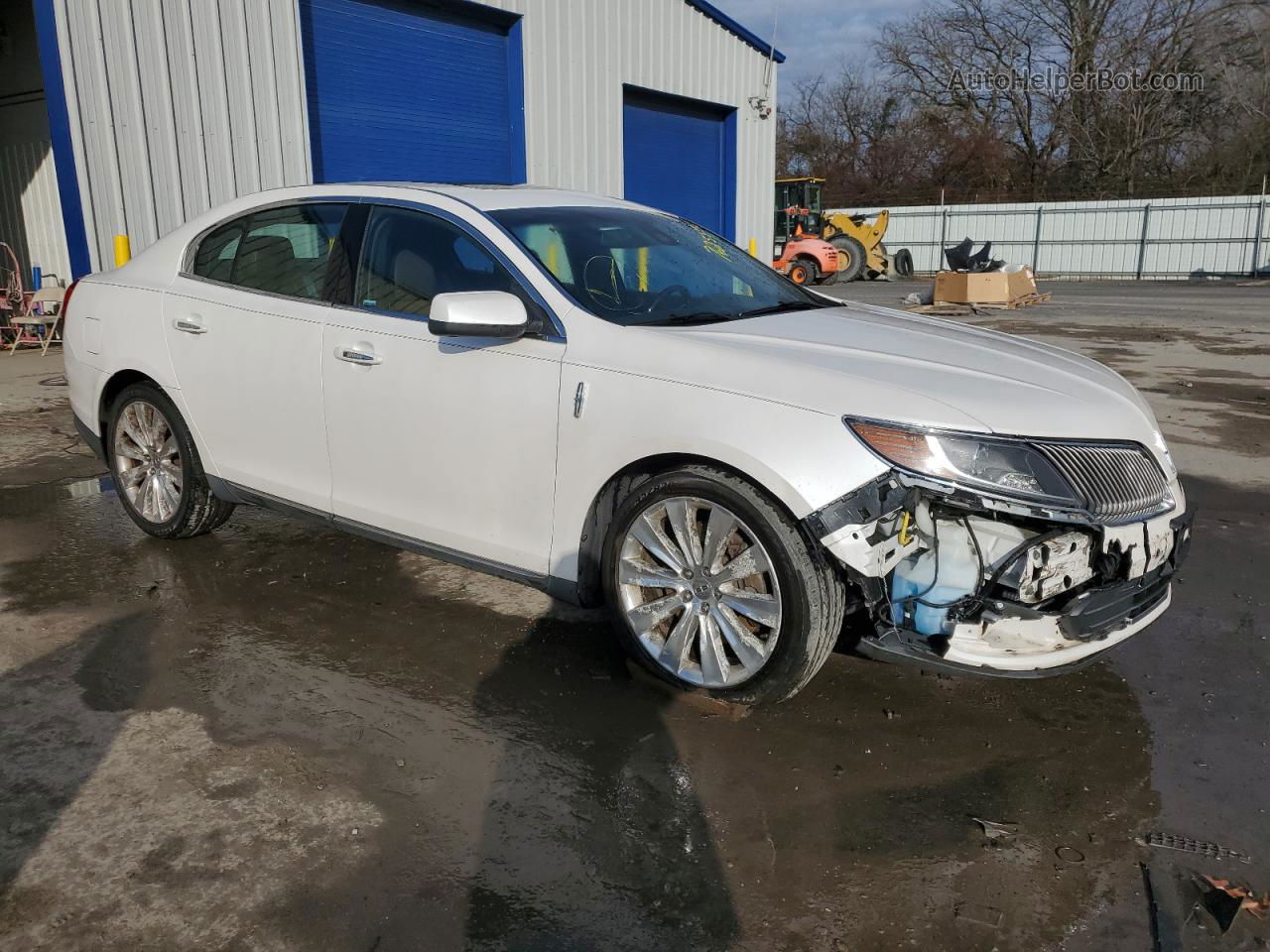 2014 Lincoln Mks  White vin: 1LNHL9FT7EG604414