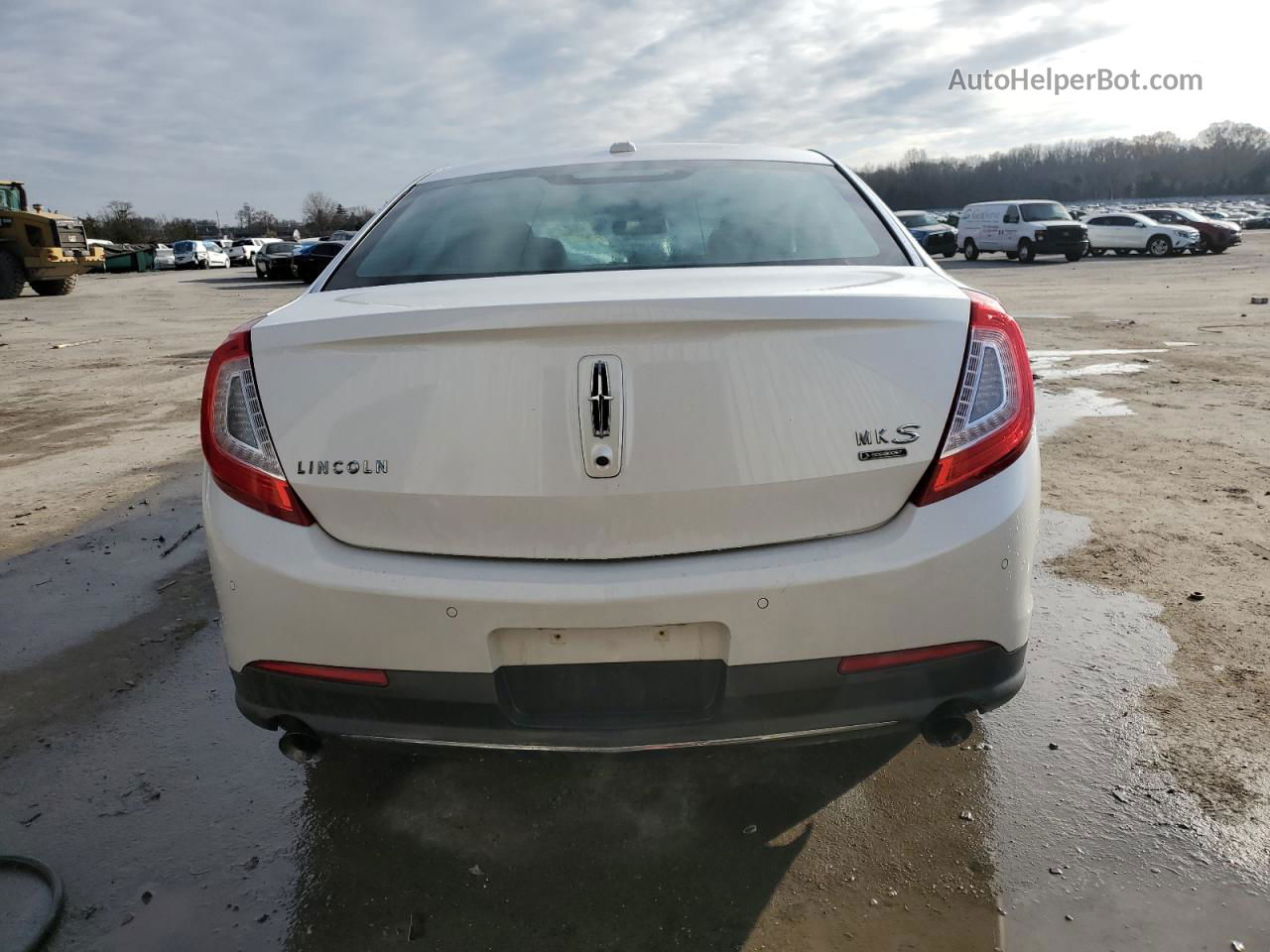 2014 Lincoln Mks  White vin: 1LNHL9FT7EG604414