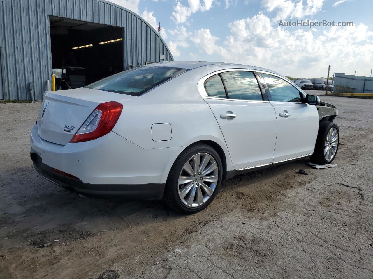 2014 Lincoln Mks  White vin: 1LNHL9FT7EG604557