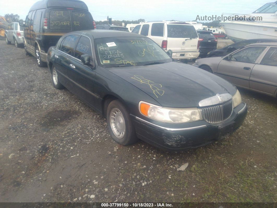 1999 Lincoln Town Car Executive Green vin: 1LNHM81W1XY673864