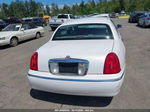 1999 Lincoln Town Car Executive White vin: 1LNHM81W2XY696196