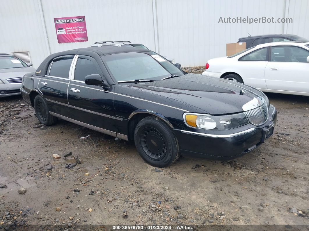 1999 Lincoln Town Car Executive Black vin: 1LNHM81WXXY628387