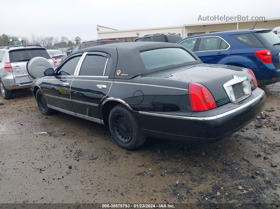 1999 Lincoln Town Car Executive Black vin: 1LNHM81WXXY628387