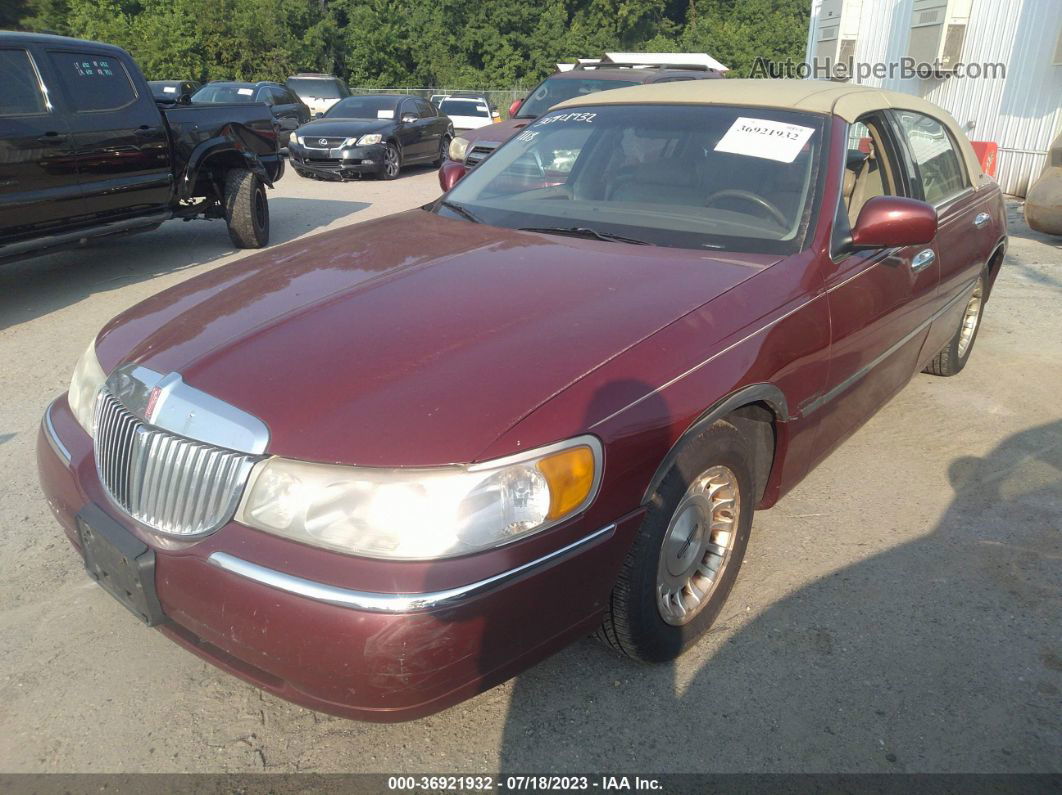 1999 Lincoln Town Car Executive Бордовый vin: 1LNHM81WXXY720678