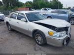 1999 Lincoln Town Car Signature White vin: 1LNHM82W0XY707372