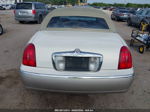 1999 Lincoln Town Car Signature White vin: 1LNHM82W0XY707372