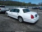 1999 Lincoln Town Car Signature White vin: 1LNHM82W3XY625572