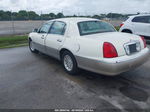 1999 Lincoln Town Car Signature White vin: 1LNHM82W8XY672791