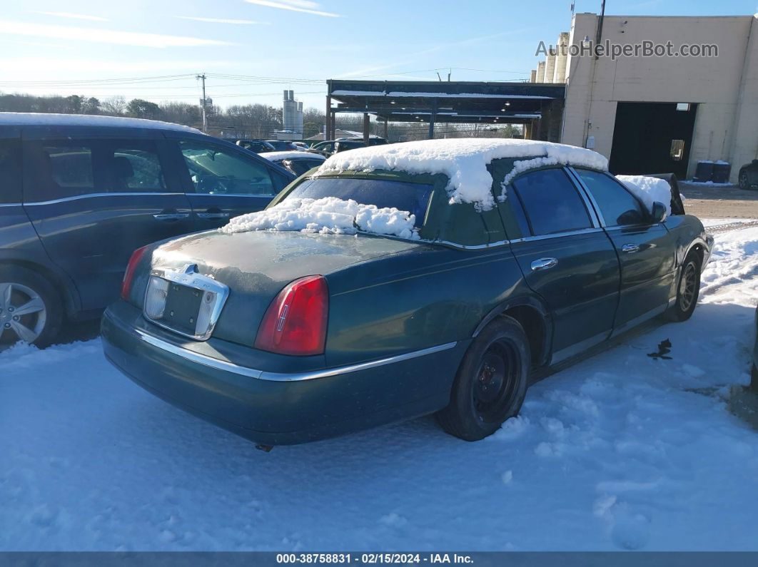 1999 Lincoln Town Car Signature Green vin: 1LNHM82WXXY625200