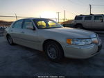 1999 Lincoln Town Car Cartier Cream vin: 1LNHM83W1XY681265