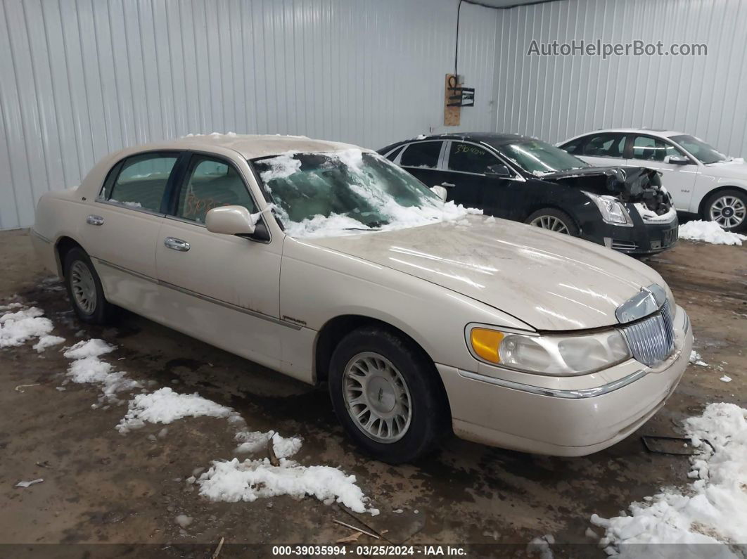 1999 Lincoln Town Car Cartier Кремовый vin: 1LNHM83WXXY716465