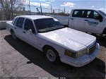 1992 Lincoln Town Car Executive Белый vin: 1LNLM81W0NY637624