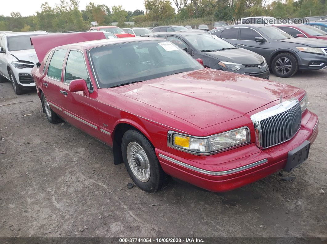 1995 Lincoln Town Car Executive Burgundy vin: 1LNLM81W0SY636517