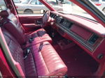 1992 Lincoln Town Car Executive Red vin: 1LNLM81W1NY625434