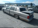 1992 Lincoln Town Car Signature Silver vin: 1LNLM82W8NY605860