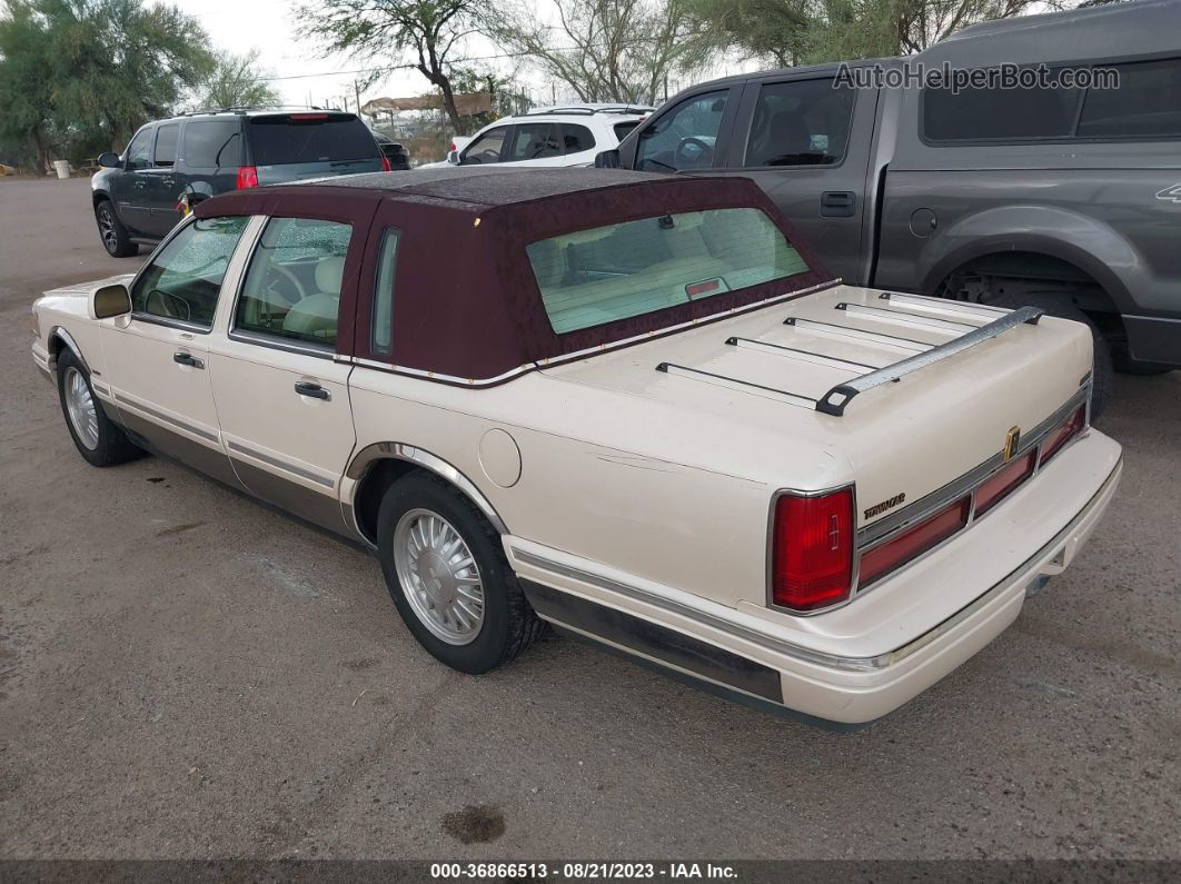 1995 Lincoln Town Car Cartier Yellow vin: 1LNLM83W5SY647252