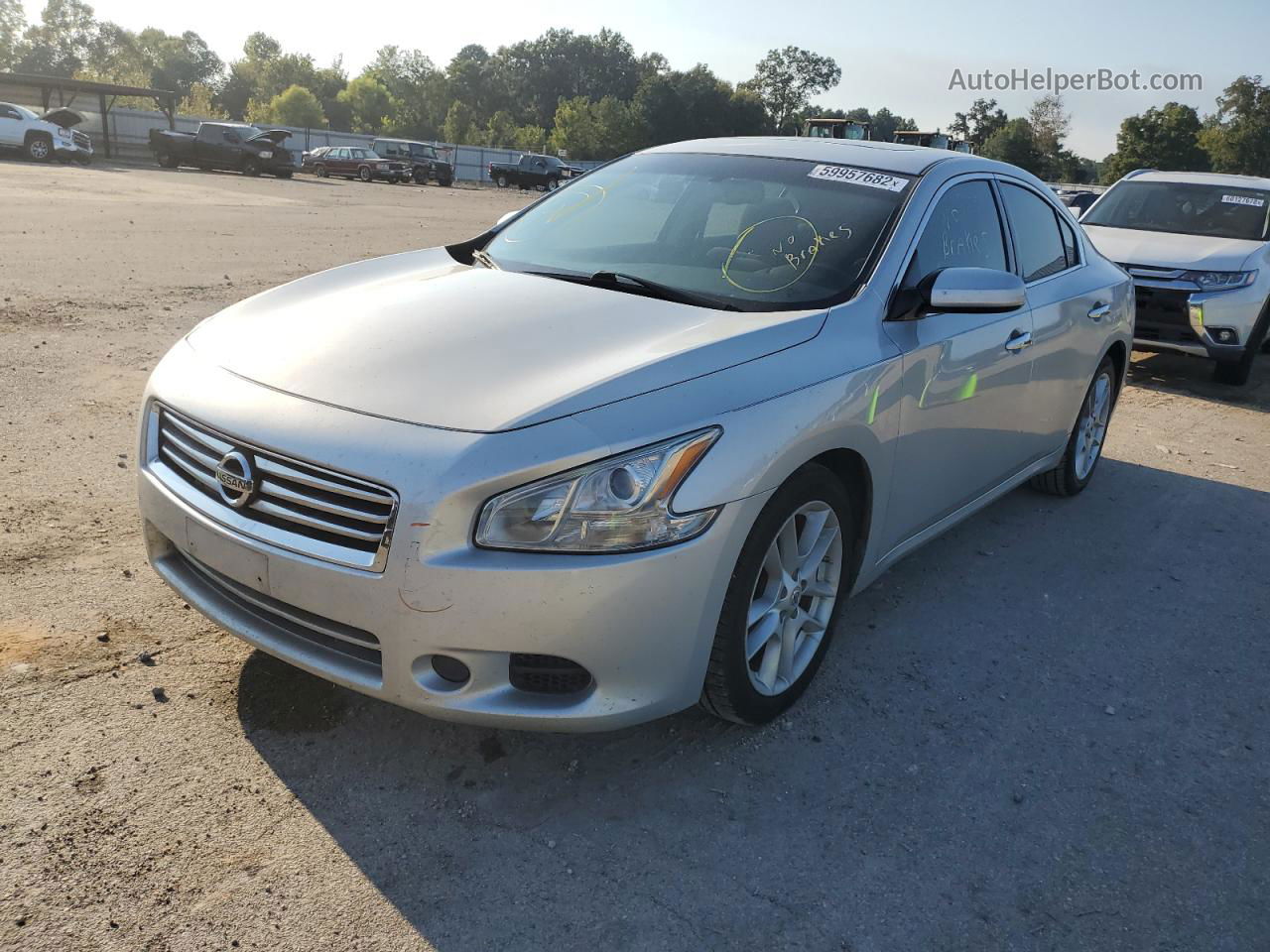 2014 nissan maxima silver