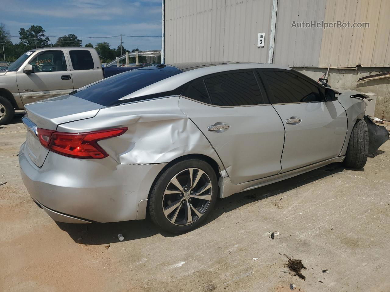 2017 Nissan Maxima 3.5s Silver vin: 1N4AA6AP4HC440819