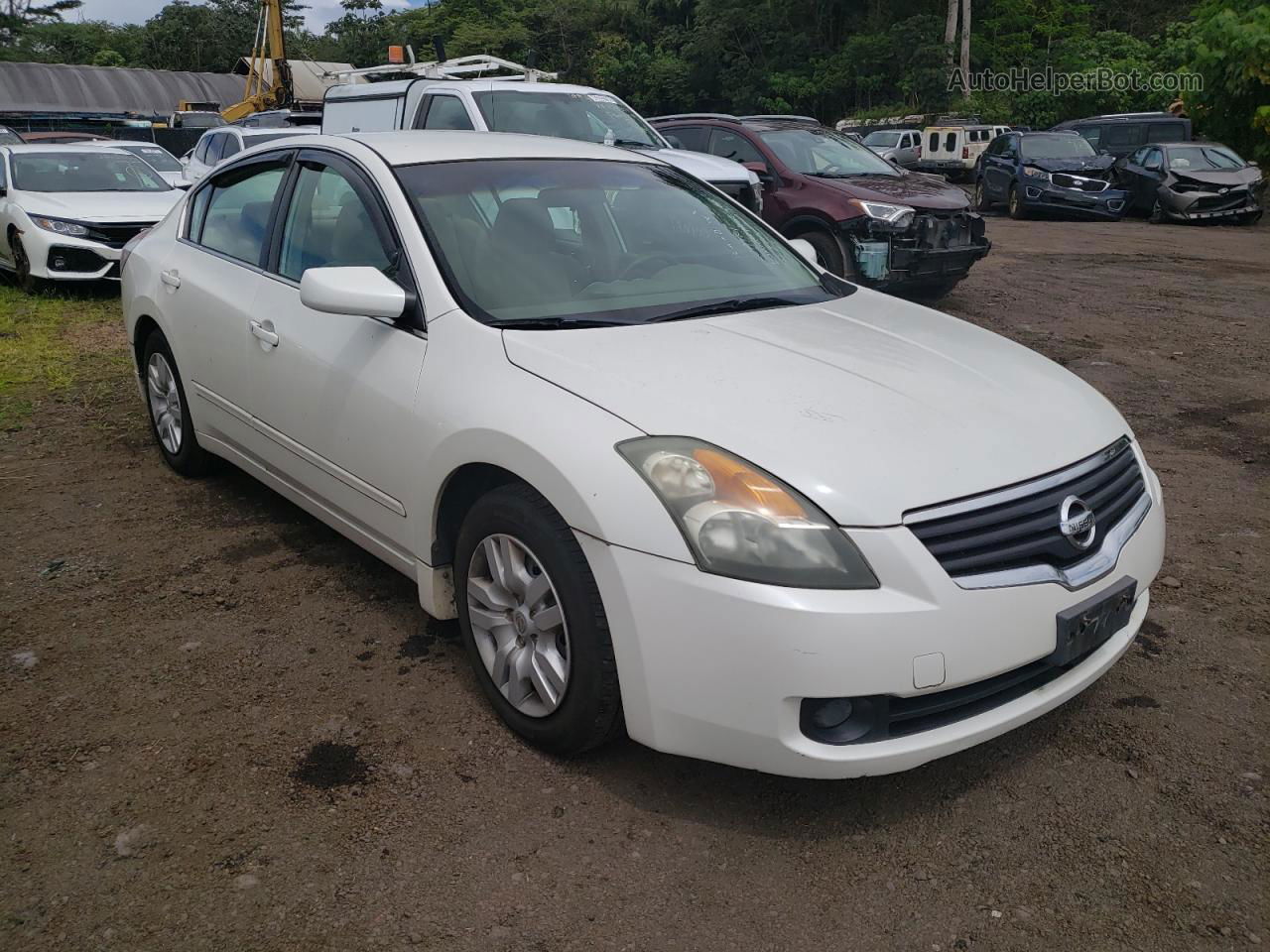 2009 Nissan Altima 2.5 White vin: 1N4AL21E09N462632