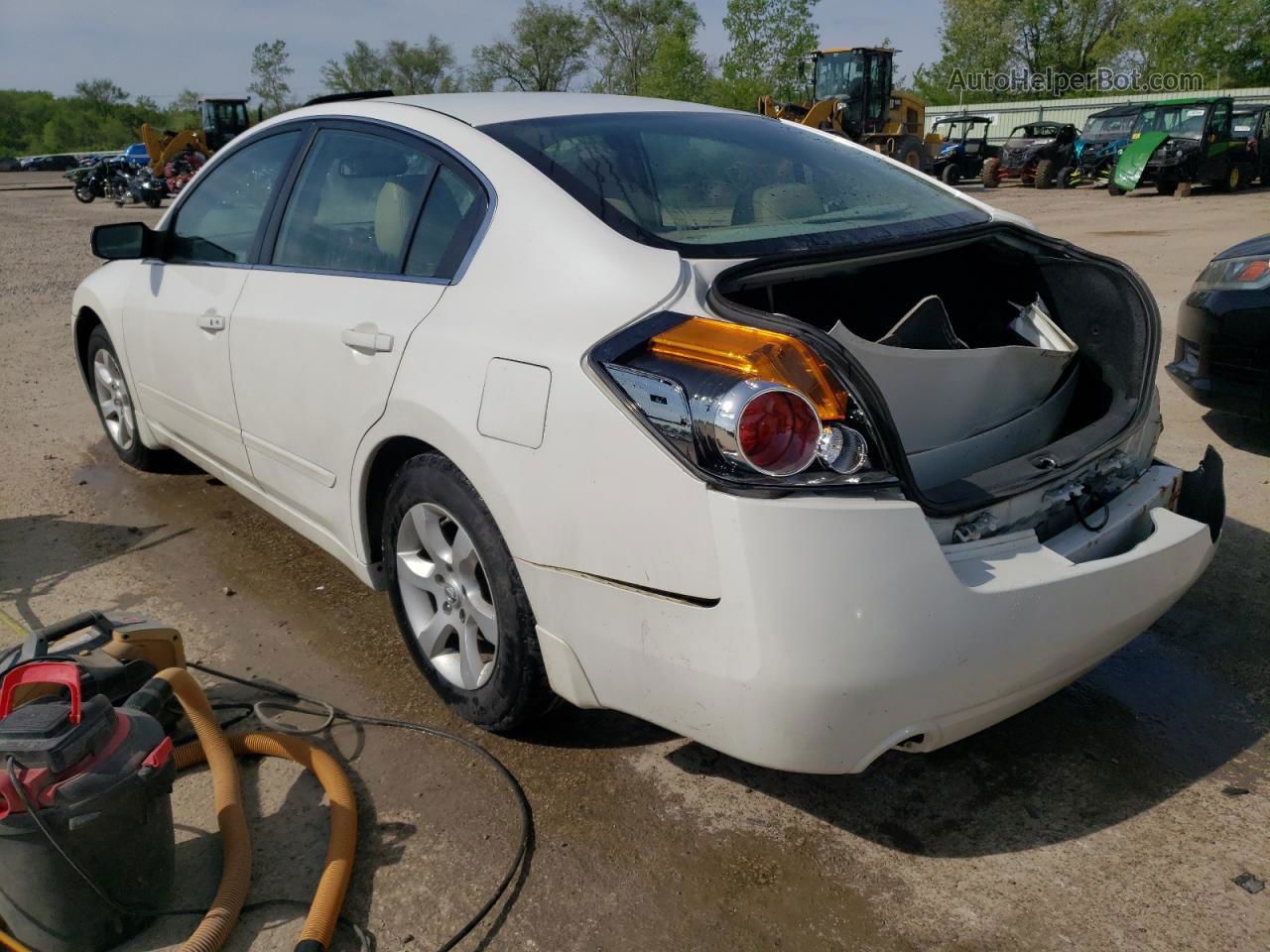 2009 Nissan Altima 2.5 White vin: 1N4AL21E19C197442