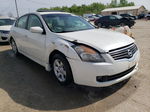 2009 Nissan Altima 2.5 White vin: 1N4AL21E19C197442