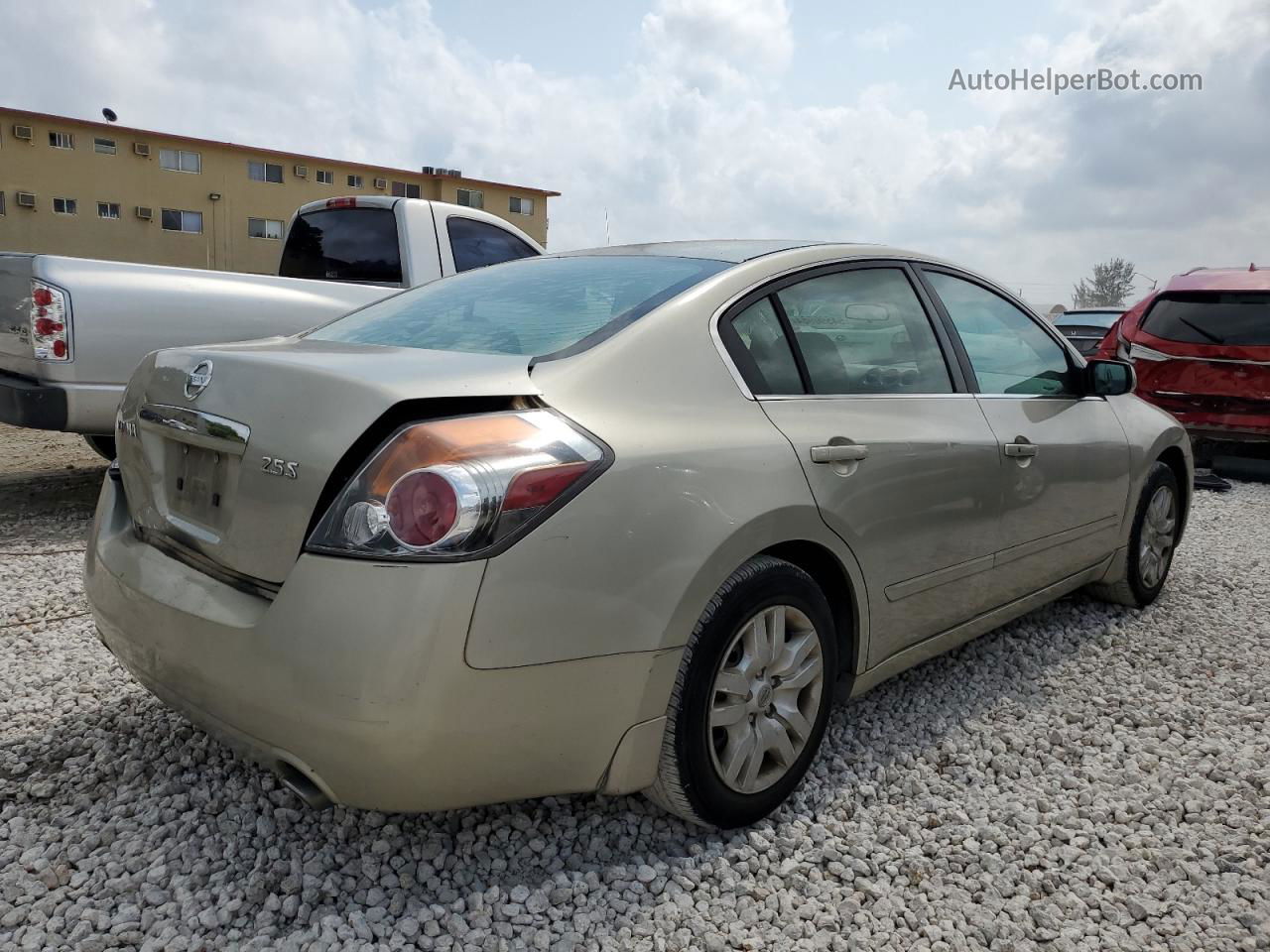 2009 Nissan Altima 2.5 Gold vin: 1N4AL21E19N441692