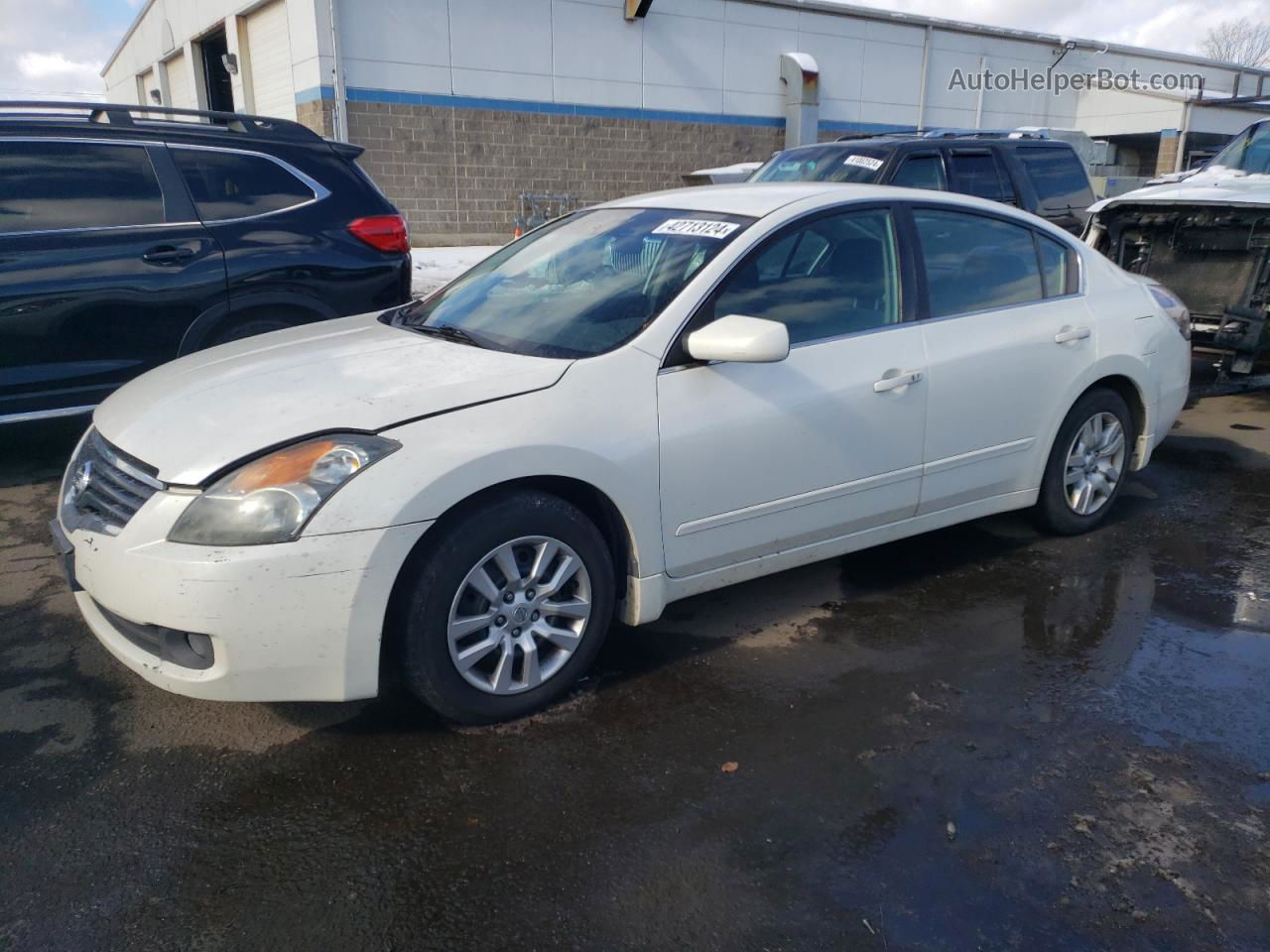 2009 Nissan Altima 2.5 White vin: 1N4AL21E19N560424