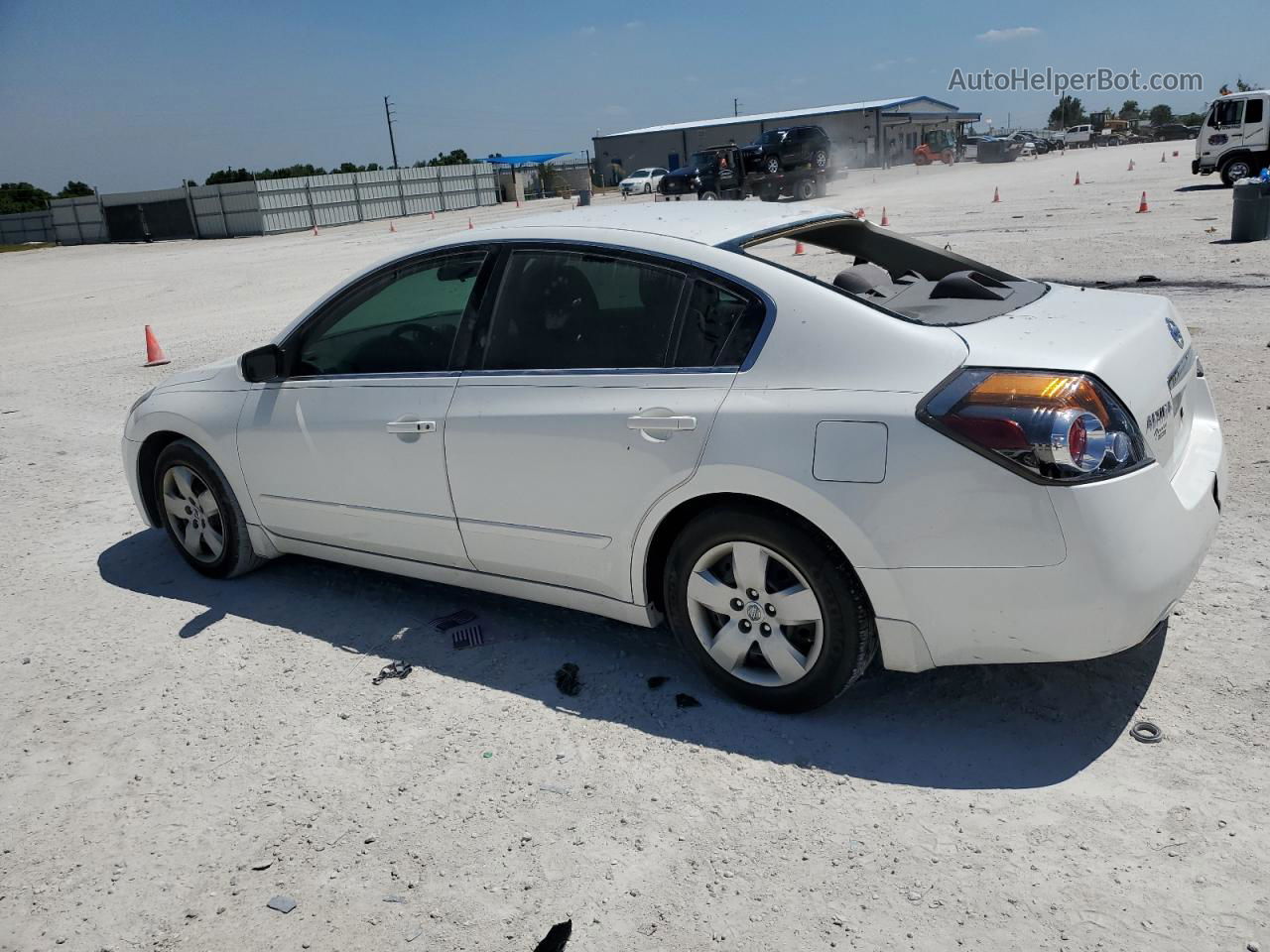 2008 Nissan Altima 2.5 White vin: 1N4AL21E38N467144