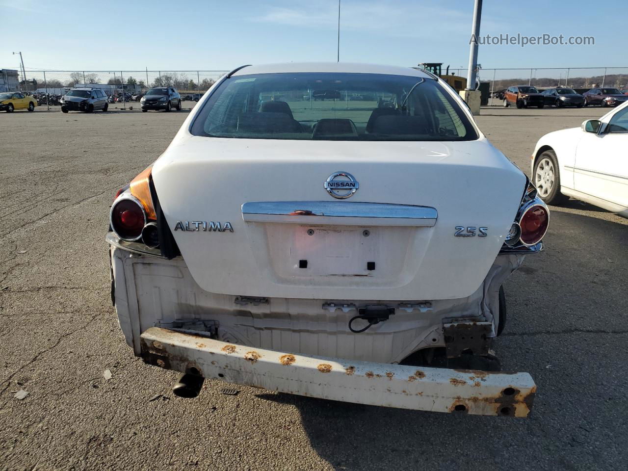 2009 Nissan Altima 2.5 White vin: 1N4AL21E69N402483