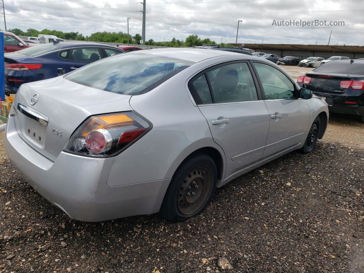 2011 Nissan Altima Base Серебряный vin: 1N4AL2AP0BN456823