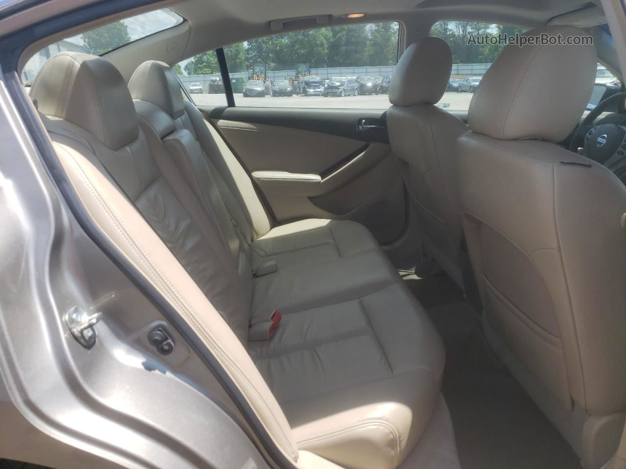 2011 Nissan Altima Base Tan vin: 1N4AL2AP3BN408247