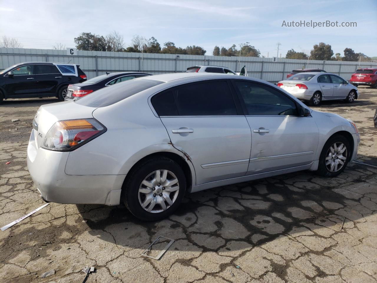 2011 Nissan Altima Base Silver vin: 1N4AL2AP3BN470232