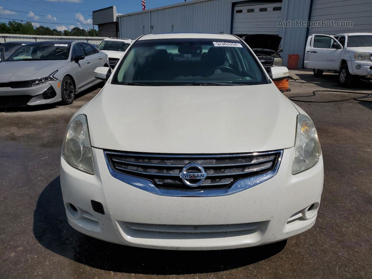 2011 Nissan Altima Base White vin: 1N4AL2AP7BC172813