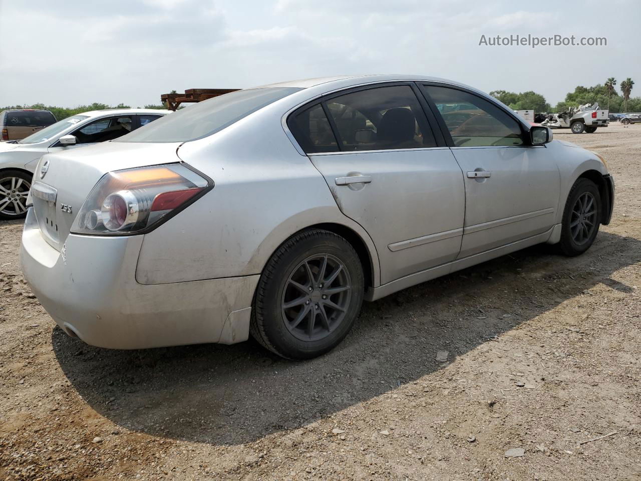 2011 Nissan Altima Base Silver vin: 1N4AL2AP8BC139996