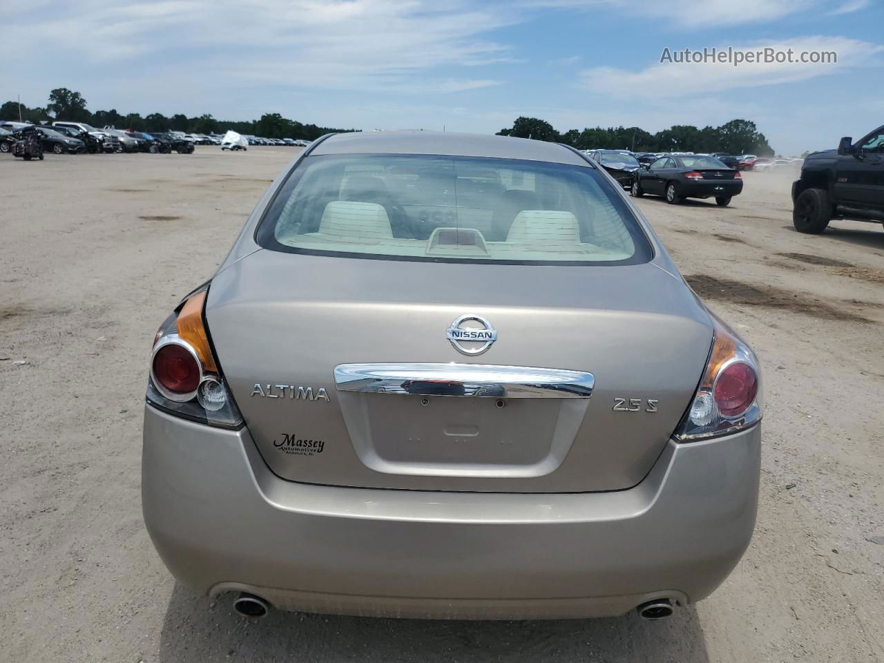 2011 Nissan Altima Base Beige vin: 1N4AL2AP8BC171301