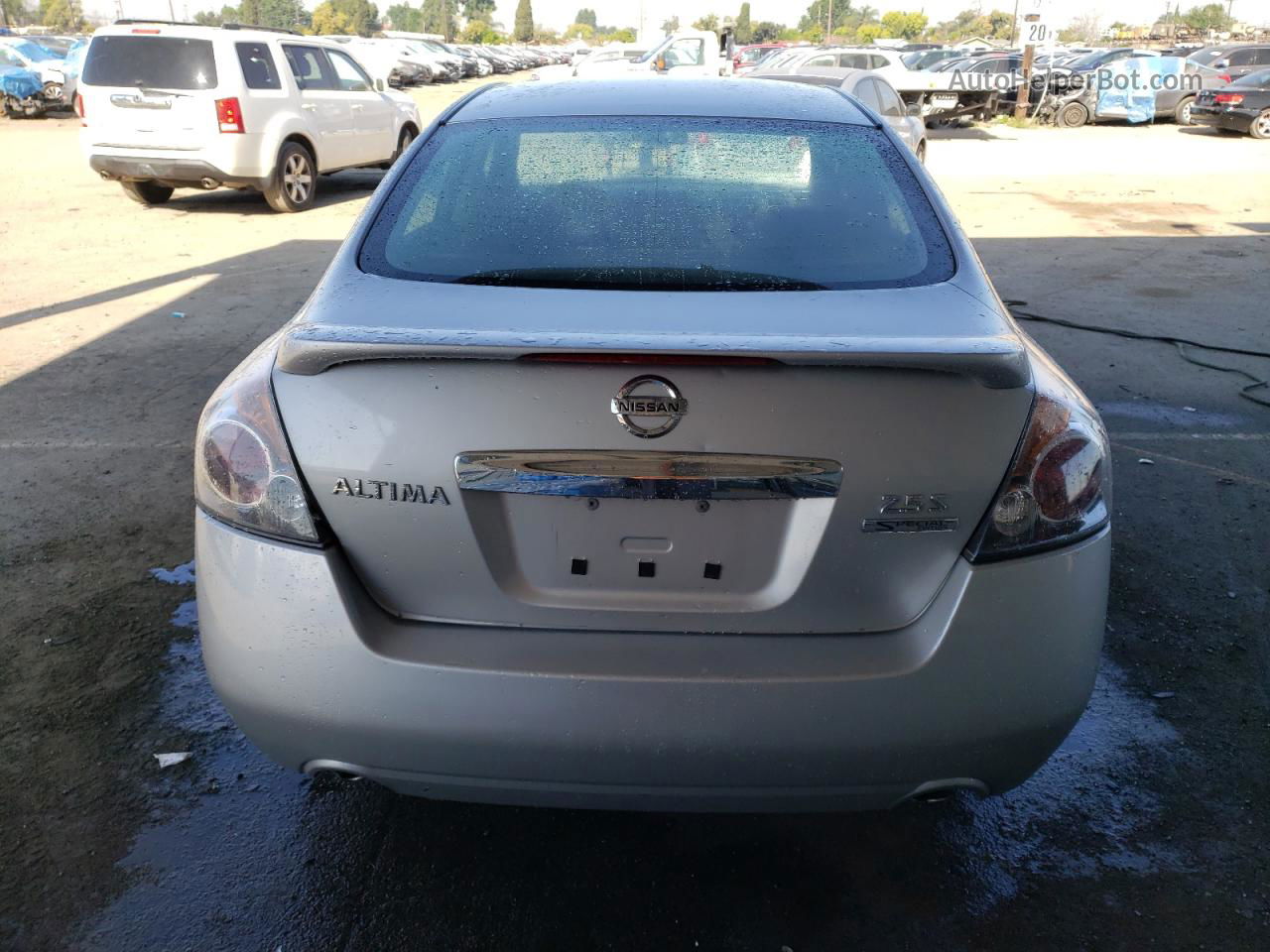 2011 Nissan Altima Base Серебряный vin: 1N4AL2AP8BN405845