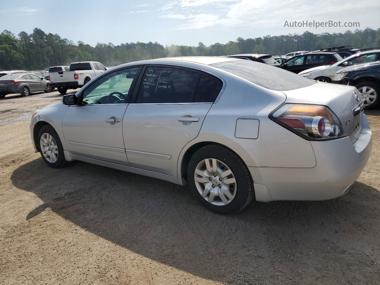 2011 Nissan Altima Base Silver vin: 1N4AL2AP8BN414044