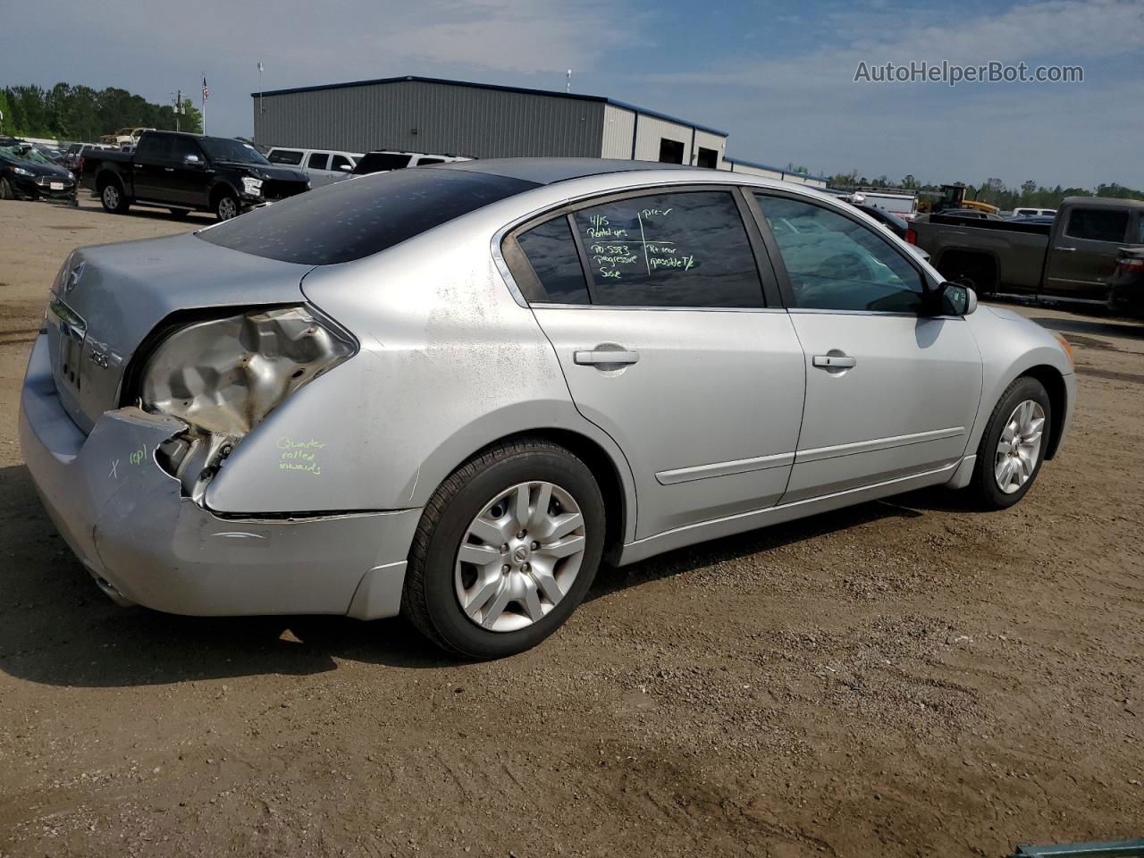 2011 Nissan Altima Base Серебряный vin: 1N4AL2AP8BN414044