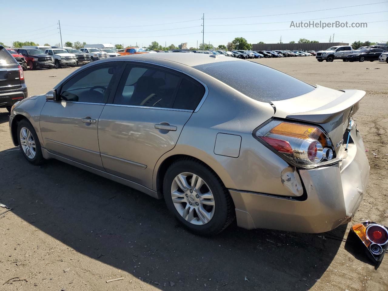 2011 Nissan Altima Base Gold vin: 1N4AL2AP8BN458013